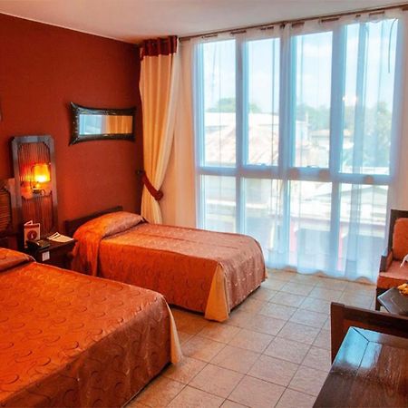 Le Grand Hotel Diego Antsiranana ภายนอก รูปภาพ