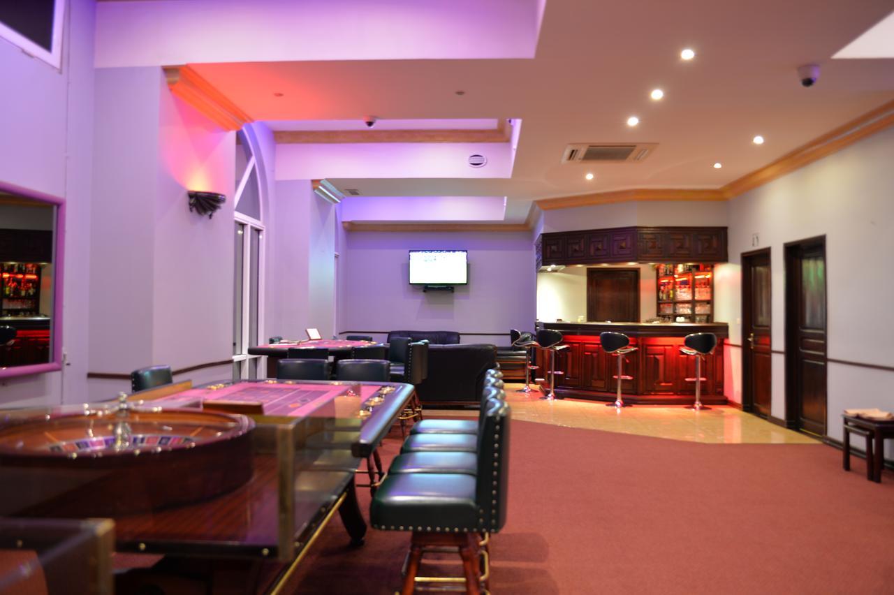 Le Grand Hotel Diego Antsiranana ภายนอก รูปภาพ