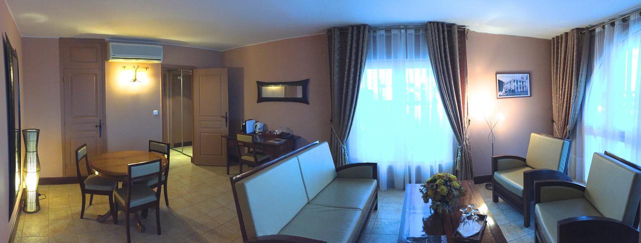Le Grand Hotel Diego Antsiranana ภายนอก รูปภาพ