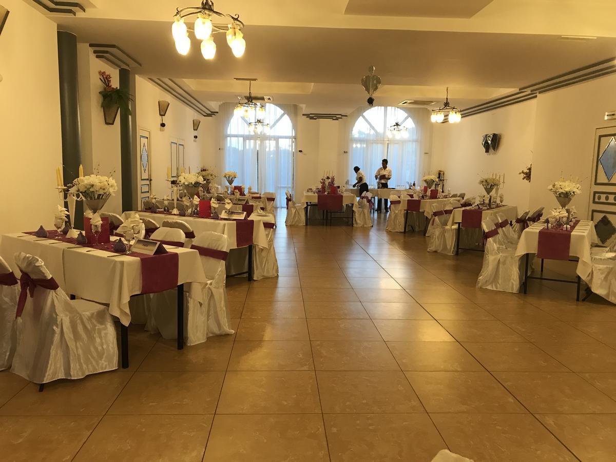 Le Grand Hotel Diego Antsiranana ภายนอก รูปภาพ