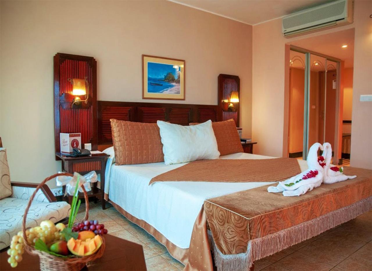 Le Grand Hotel Diego Antsiranana ภายนอก รูปภาพ